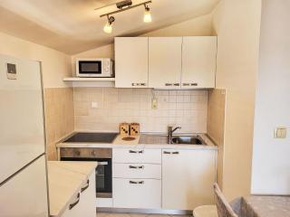 Apartment Ana-2 by Interhome - Turanj - 4