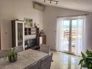 Apartment Ana-2 by Interhome - Turanj - 3
