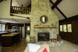 5br, 9 Beds Sleeps 14 Game Room, Pool Access - Gaylord - 2