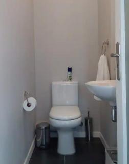 Cottonwoods Self-Catering Apartment - 4