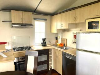 Mobil home 4 pers dans camping 5 étoiles avec piscine et accès plage direct - 5