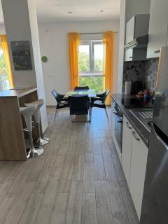 Oki Apartment - 4