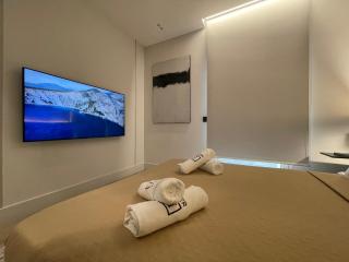 Luxury Renovated Ground Floor 1BR Suite - Best of the Best - Historical Centre - Olbia - 1