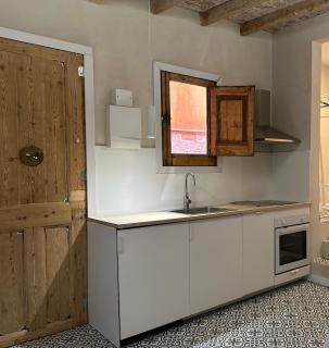 Apartamento con encanto, patio y piscina - Hospitalet de Llobregat - 3