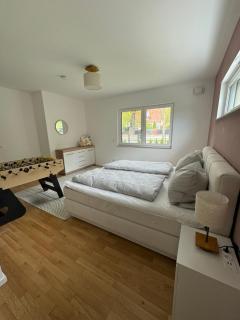 Potsdams Traumwohnung mit 6 Schlafmöglichkeiten und Terrasse - Potsdam - 0