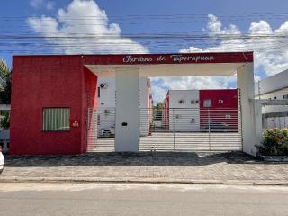 Apê pavimento superior com 3 quartos com ar condicionado, varanda e suite com vista para a piscina e internet privativa, a poucos metros da Praia de Taperapuã. Residencial Jardins de Taperapuã, condomínio com piscina, 2 vagas de garagem e área gourmet - Porto Seguro - 7