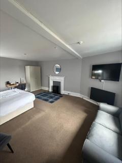 The Swan Hotel - Upton upon Severn - 9