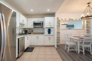 Ocean Reserve Condominium - Miami Beach - 7