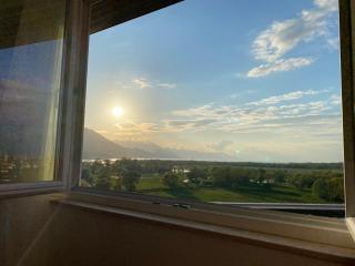 Luxury apartment with a wonderful lake view - 9
