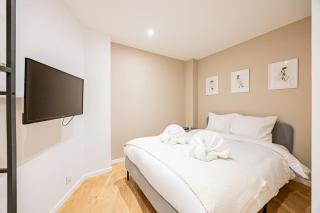 Charme Parisien 6 Personnes, 2 chambres, 19ème - 2