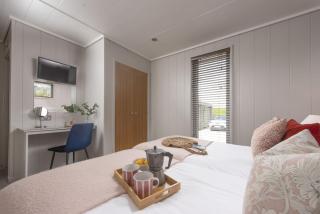 Blackbird Lodge, Strawberryfield Park - Free Parking, Hot tub, pets allowed - 7