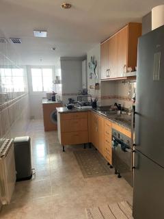 Bonito apartamento a 2 minutos de la playa con vistas al mar - Comarruga - 3
