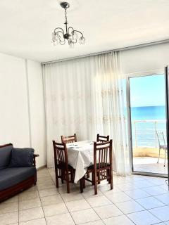 Lungomare Beachfront Apartments - Durazzo - 4