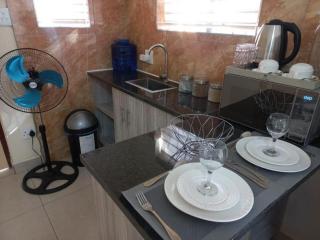 4th Avenue Themepark & Lodge - Rustenburg - 8