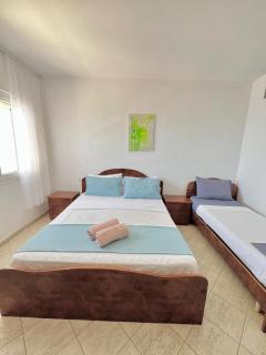 Lungomare Beachfront Apartments - Durazzo - 8