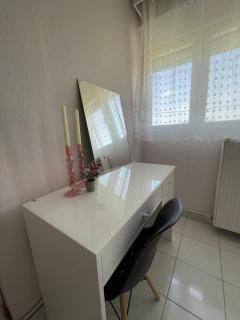 La Famiglia Appartment - Perea - 8