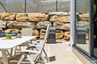 ViVi Homes -Villa Yara Pool, Sauna, Spa & Garden - Mijas - 2