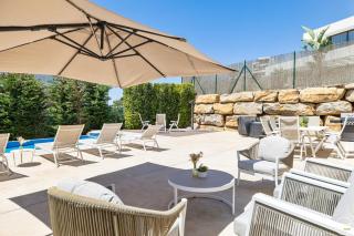 ViVi Homes -Villa Yara Pool, Hot Tub, Sauna, Spa & Garden - Mijas - 9