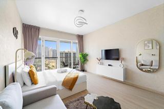 Amazing Modern Apt in JLT with Gym, Pool, Parking - Dubai - 4