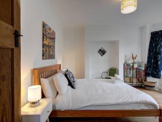 Pass the Keys Stunning Stylish Family Home - Manchester - 9