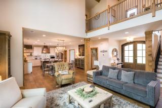 Smoky Mountain High By Stony Brook Cabins - Gatlinburg - 1