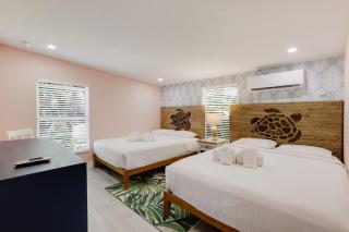 Charming Suite with Balcony and Bikes in Historic Sandpiper Inn - Sanibel - 6