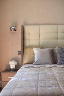Luxury City Centre Coach House, garden & balconies - 7