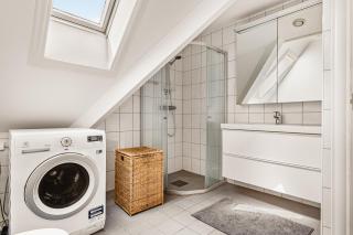 Dinbnb Apartments I Top-floor With 3x Workspaces I 350m To Harbour - 4