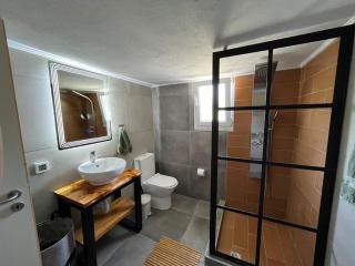 Vrysses Lodge Michael Stelianos - 4