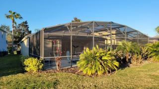 Themed kid bedrooms, 17 miles to Disney and Legoland, private pool, kitchen, wifi, washer, dryer - Haines City - 2