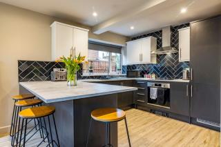 Modern home - great facilities-J26 M1 near IKEA - Nottingham - 1