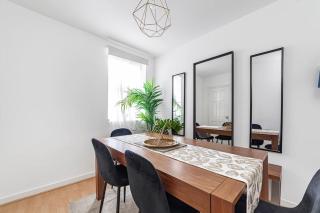 Spacious & Chic 3-bed House Near Central London - Londra - 2