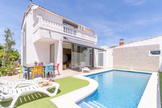 Apart-rent Casa con piscina Montgri 0125 - Empuriabrava - 0