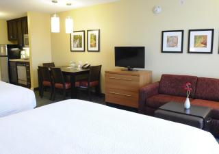 TownePlace Suites Redding - 5