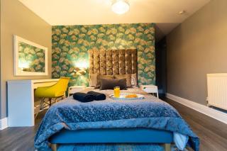 2-Bed Luxury with Free Parking - Birmingham - 3