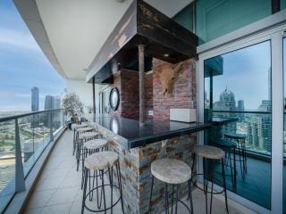 Luxury 2 Bed with Private Bar and Full Marina View - Dubai - 0