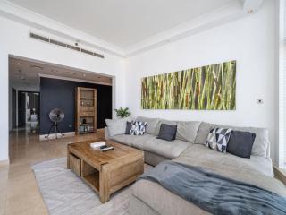 Luxury 2 Bed with Private Bar and Full Marina View - Dubai - 7