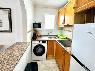 Karma Apartment Torrevieja - Torrevieja - 9