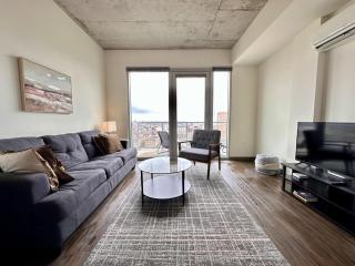 Luxury East Side Studio Apt Near Brady St with Balcony - 0