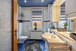 Christels Ferienwohnung 2 in Thale mit überdachter Terrasse, Küche mit TV & Geschirrspüler - Thale - 5