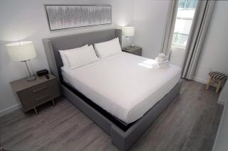 Serenity Townhouse Private Pool and Pet-Friendly - Davenport - 2