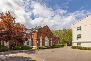 Wild Roses Serviced Apartments - City Airport - North Woolwich - 5