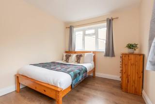 Pass the Keys Spacious 3 bedroom Greater London Free Parking - Edgware - 7