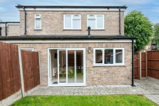 Pass the Keys Spacious 3 bedroom Greater London Free Parking - Edgware - 9