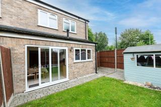 Pass the Keys Spacious 3 bedroom Greater London Free Parking - Edgware - 0