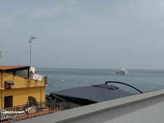 Naxos Marina Bay - 1