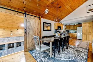 Sunday River Sunny Chalet - 3