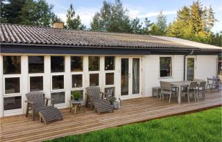 4 Bedroom Awesome Home In Sæby - Sæby - 4