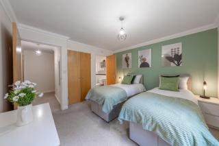 STN - Bishops's Stortford - Free Gated Parking - Two Bed Apartment - Perfect location for Stansted Airport - Bishops Stortford - 4