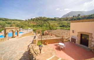 Casale Del Golfo - 1